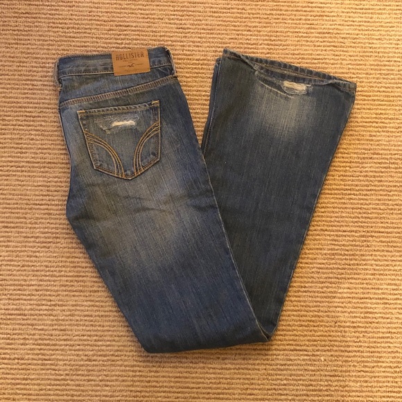 Bootcut Ripped Hollister Jeans - Picture 2 of 3